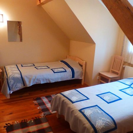 Mooste Moisa Linakoja Kuelalistemaja Hotell Exteriör bild