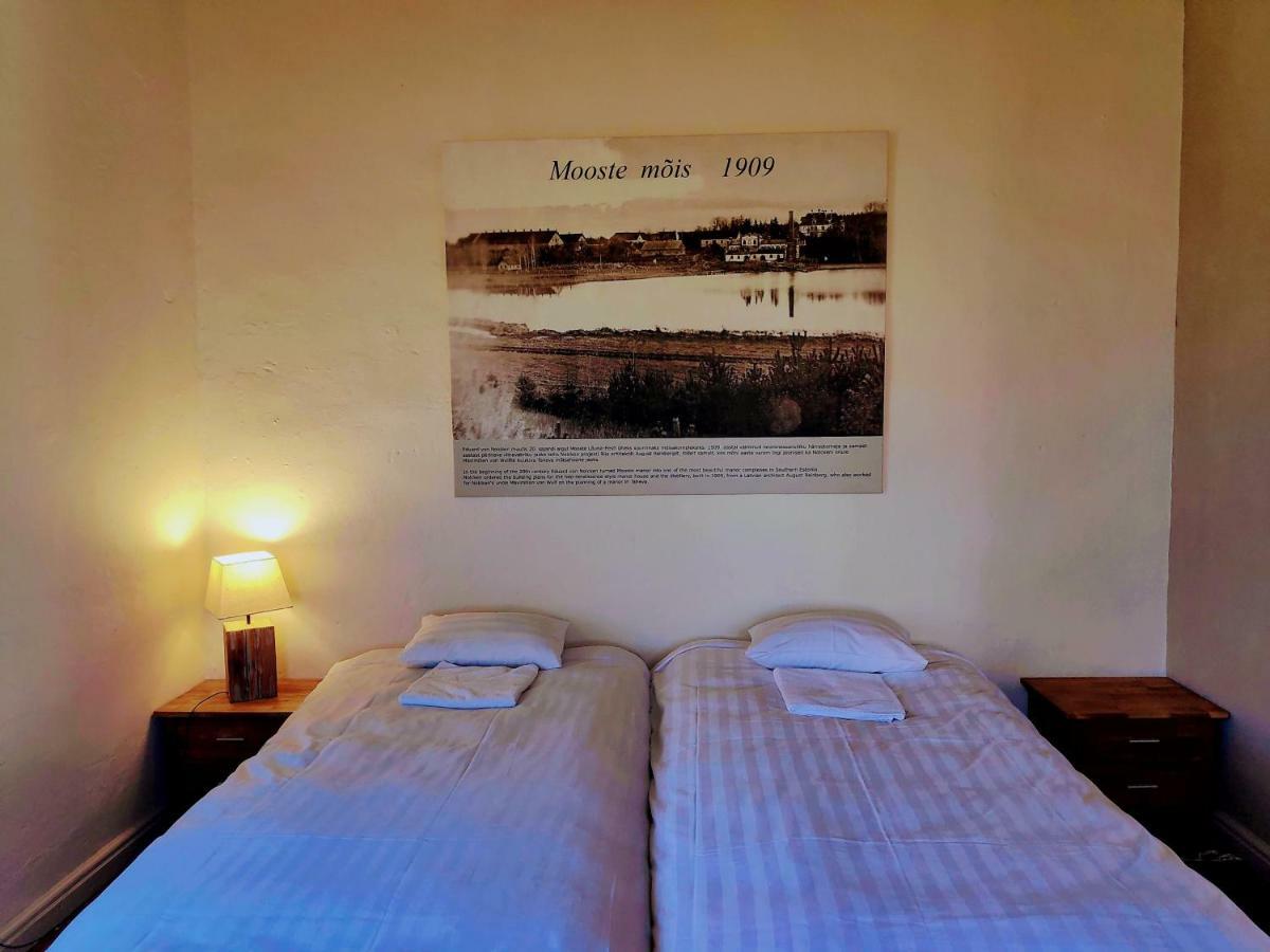 Mooste Moisa Linakoja Kuelalistemaja Hotell Exteriör bild