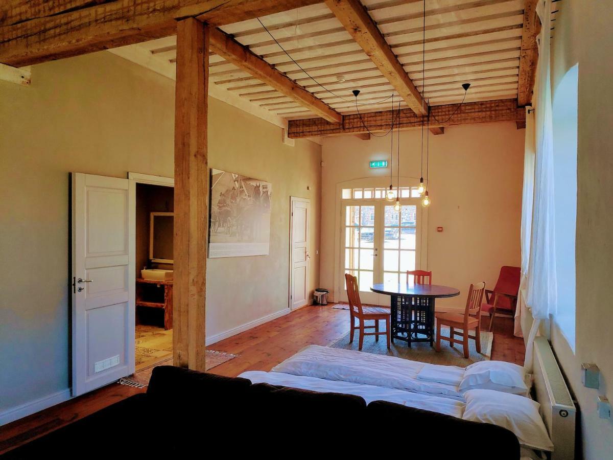 Mooste Moisa Linakoja Kuelalistemaja Hotell Exteriör bild